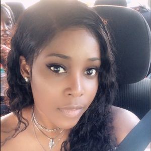 Meet your Posher, Maya